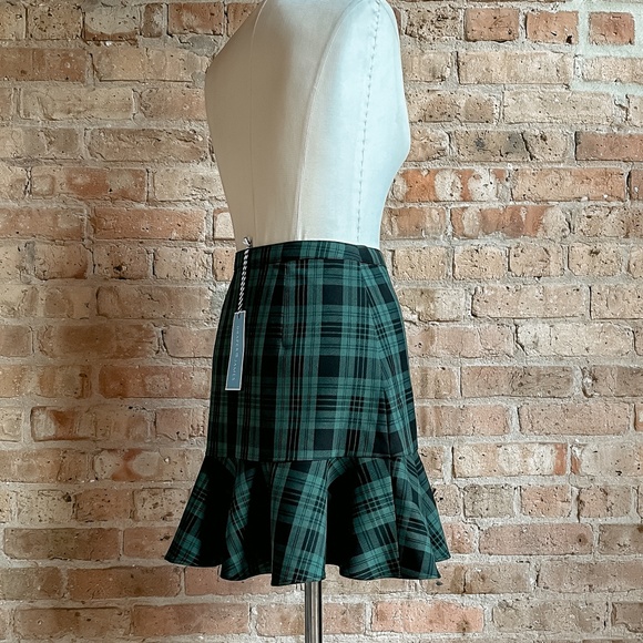 BNWT Draper James Ruffle Hem Skirt in Blackwatch Plaid - Picture 5 of 16